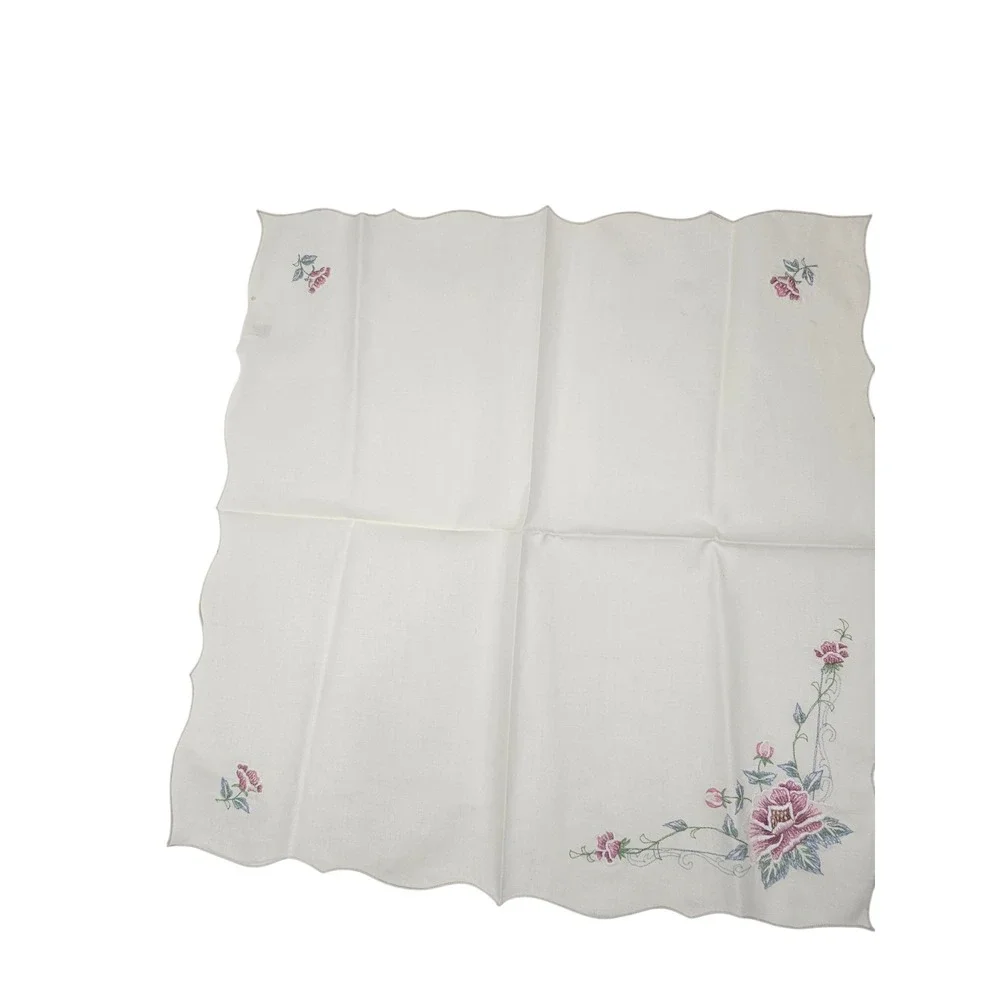 Lenox Linens Charleston Floral Embroidered Scalloped Napkins Set of 8 Cream 1989